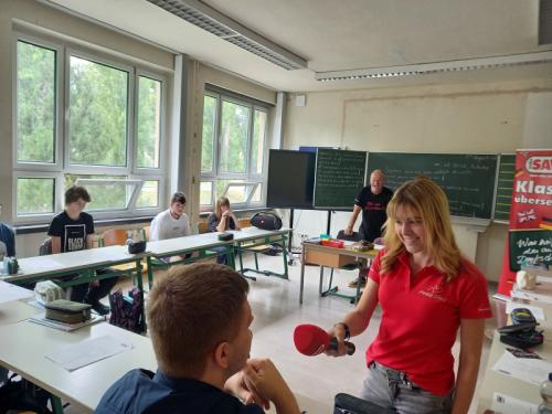 Klasse &uuml;bersetzt RAdio SAW